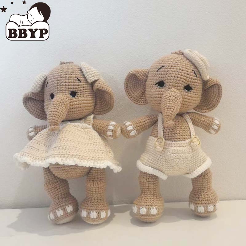 Home And Textiles Today - Elefante all'uncinetto fatto a mano, amigurumi,